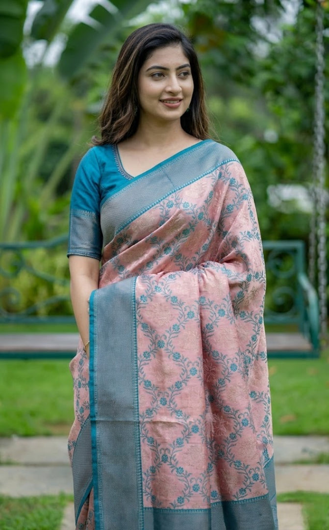 Elegant Kanjivaram Silk Saree with Grand Zari Border – Perfect for Weddings & Celebrations